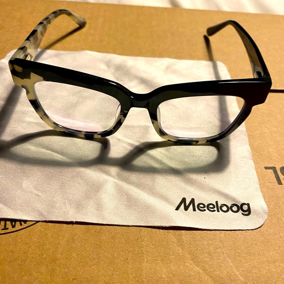 Stylish glasses - Picture 1 of 6